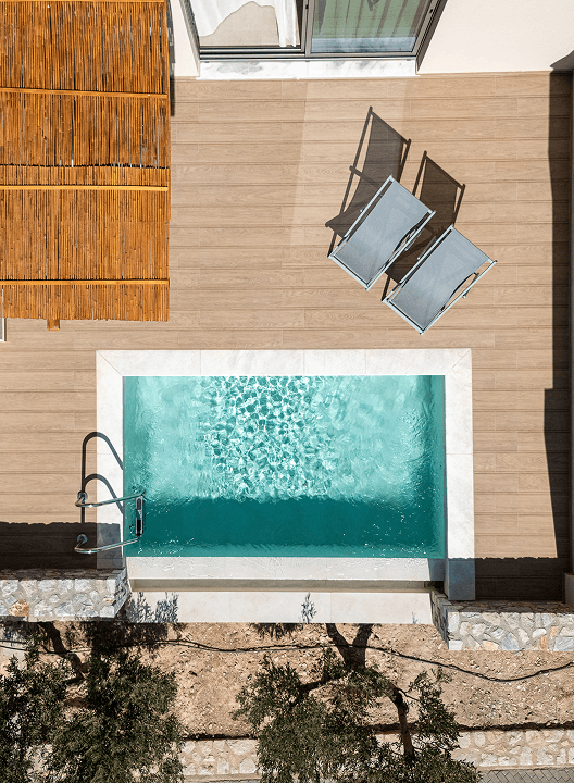 Heromylos Aegean Pool Junior Suite Amenities